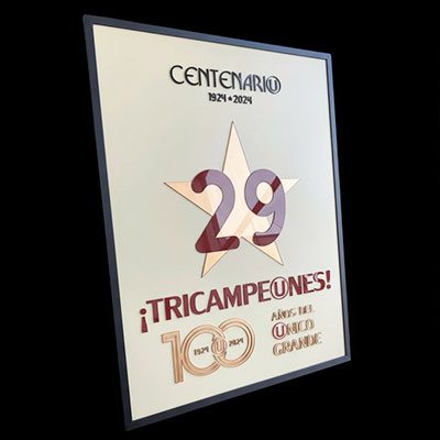 Universitario de deportes exclusivo cuadro en relieve  3D /   Centenario Tricampeones estrella 29 fondo crema Personalizado